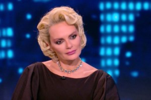 Μπήκαμε στα γυρίσματα του "Έλεος!" | Αποκλειστικές φωτογραφίες