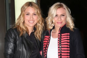 Μαρία Ηλιάκη και Κατερίνα Καραβάτου ποζάρουν για πρώτη φορά μαζί λίγο πριν την πρεμιέρα τους